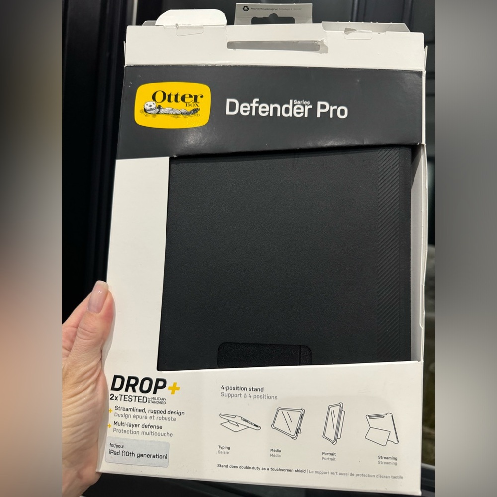 OtterBox Defender Pro Series Black Cover